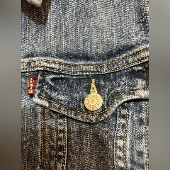 Levi's Original Trucker Jacket - Women's size S - Picture 6 of 9